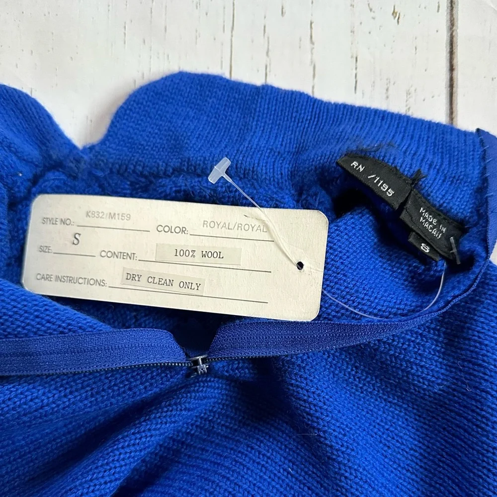 New With Tags Della-Knit 100% Wool Royal Blue Zip Up Sweater - Picture 5 of 8